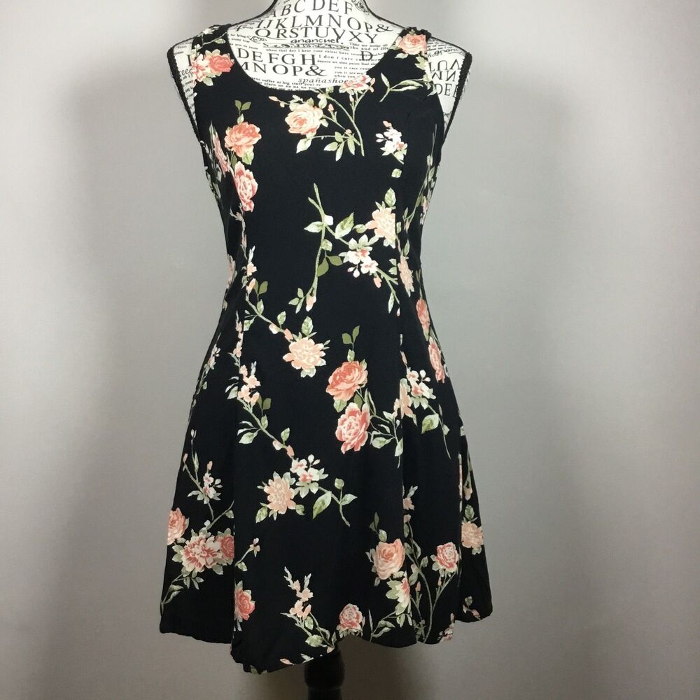 Black sleeveless roses print black dress tie waist fairycore cottagecore sz S